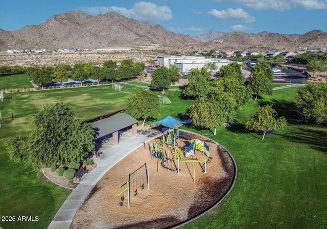 2064 N 213TH Drive, Buckeye, AZ 85396