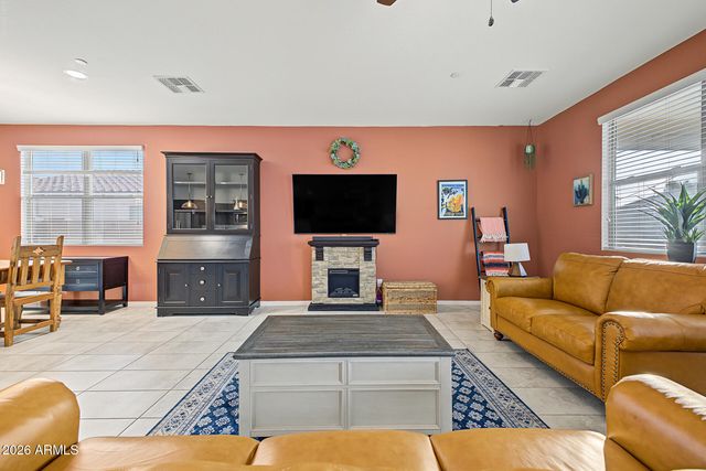 2064 N 213TH Drive, Buckeye, AZ 85396