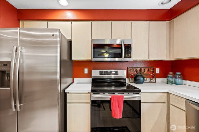 5916 53rd Avenue NW, Gig Harbor, WA 98335