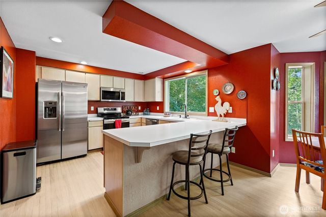 5916 53rd Avenue NW, Gig Harbor, WA 98335