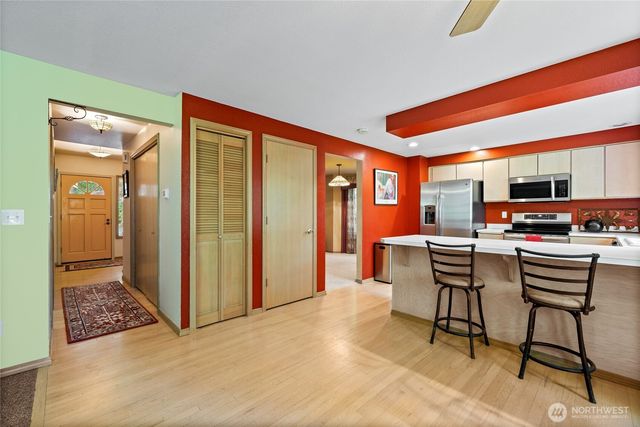 5916 53rd Avenue NW, Gig Harbor, WA 98335