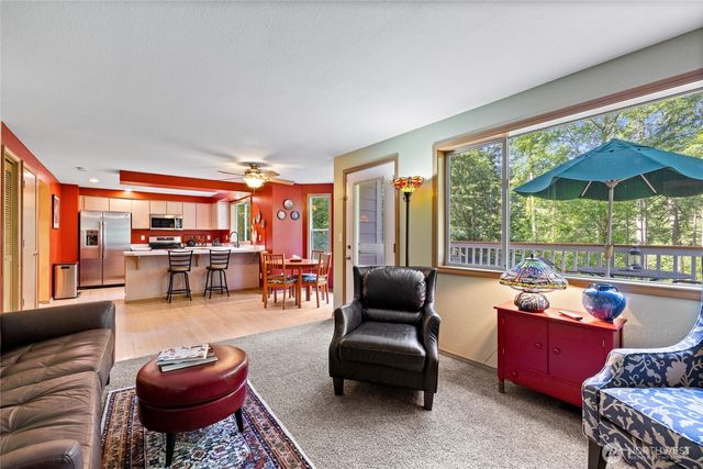 5916 53rd Avenue NW, Gig Harbor, WA 98335