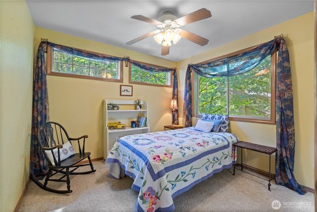 5916 53rd Avenue NW, Gig Harbor, WA 98335