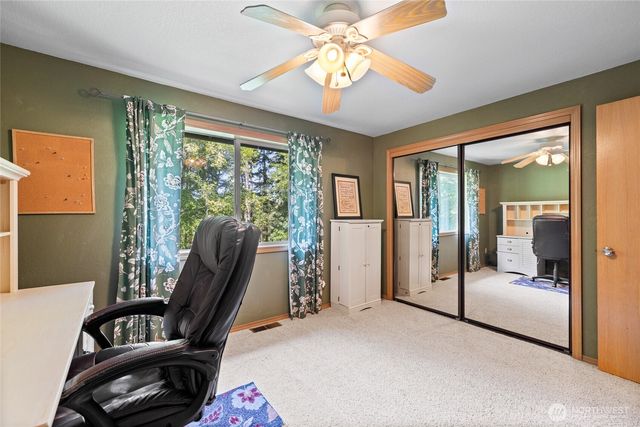 5916 53rd Avenue NW, Gig Harbor, WA 98335