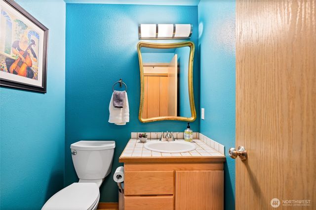 5916 53rd Avenue NW, Gig Harbor, WA 98335