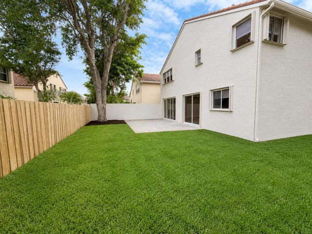 6170 NW 77th Place N, Parkland, FL 33067