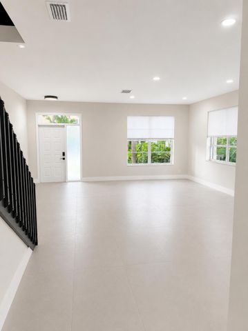 6170 NW 77th Place N, Parkland, FL 33067