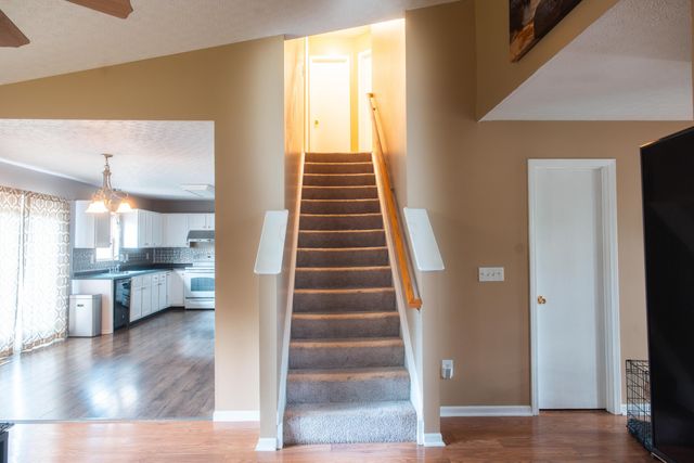 537 Ashwyck Court, Pataskala, OH 43062