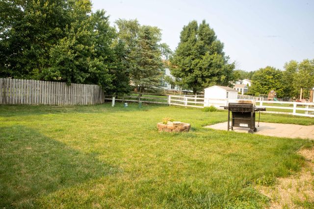 537 Ashwyck Court, Pataskala, OH 43062