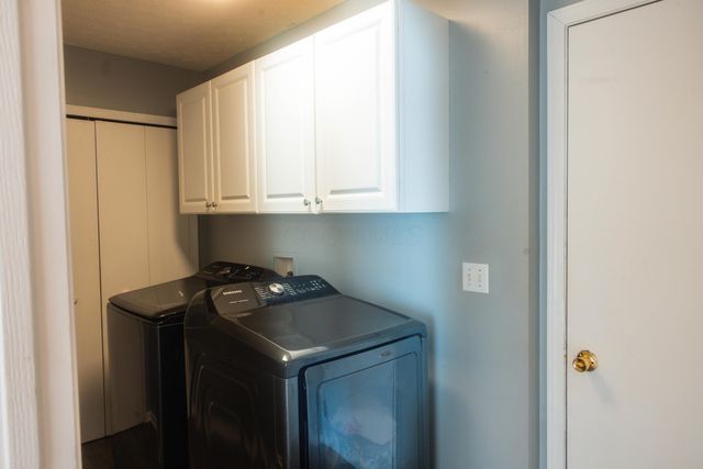 537 Ashwyck Court, Pataskala, OH 43062