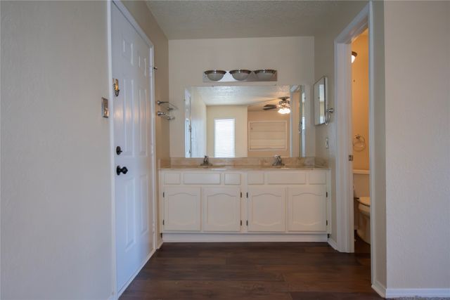 3121 Sondra Drive E 203, Fort Worth, TX 76107