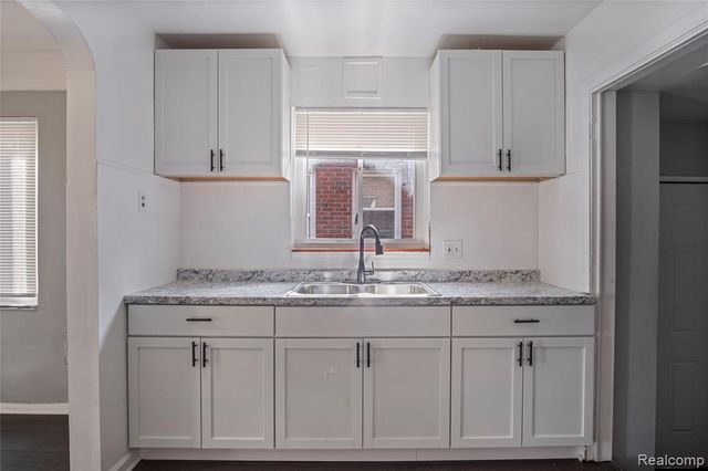 19423 Spencer Street, Detroit, MI 48234