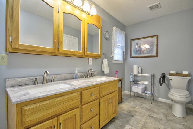 1028 Burnell Drive, Berea, KY 40403