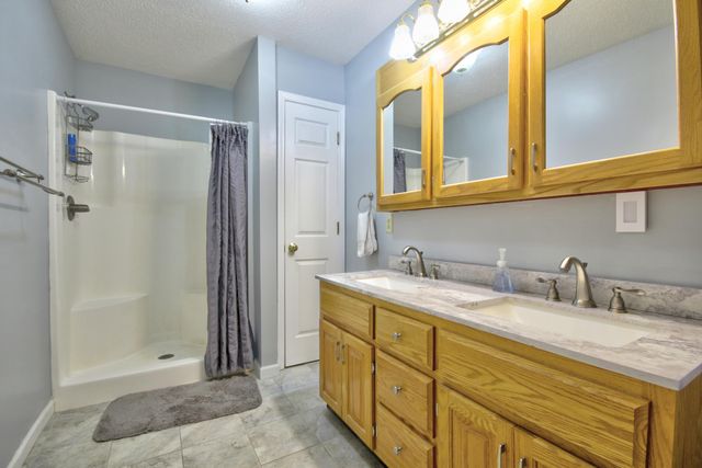 1028 Burnell Drive, Berea, KY 40403