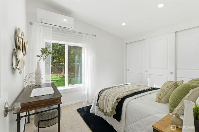 1815 Casino Road W, Everett, WA 98204