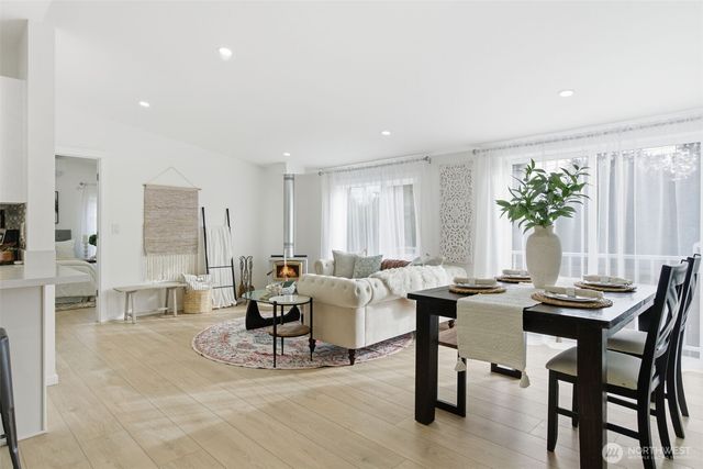 1815 Casino Road W, Everett, WA 98204