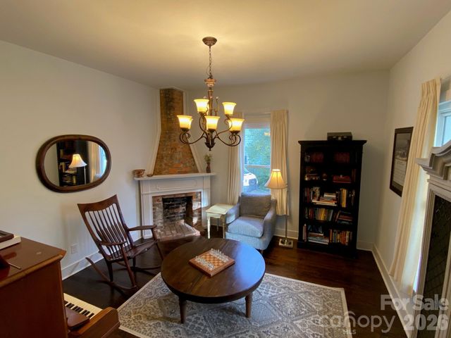 201 Main Street, Matthews, NC 28105