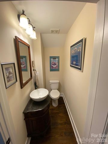 201 Main Street, Matthews, NC 28105
