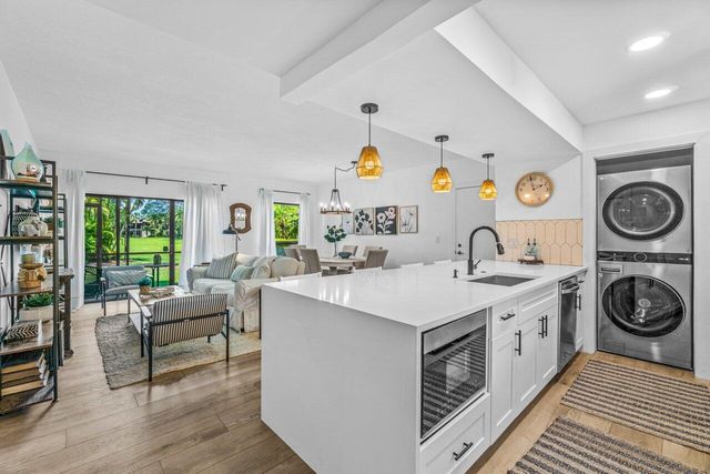 13334 Polo Club Road 206, Wellington, FL 33414