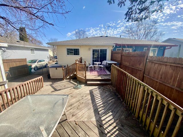 4609 NW 14th Avenue NW, Rochester, MN 55901