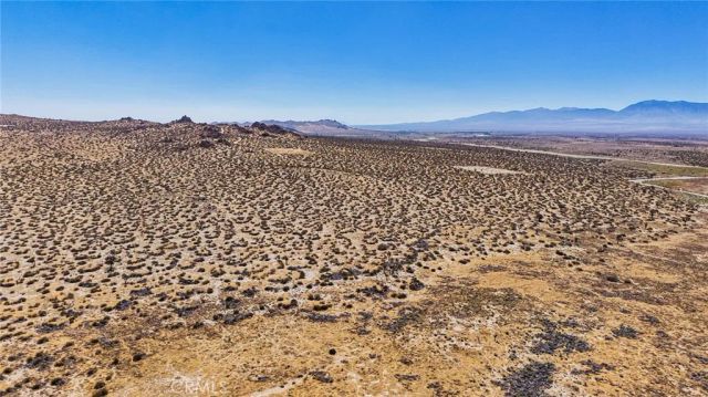 12022 E N, Palmdale, CA 93591