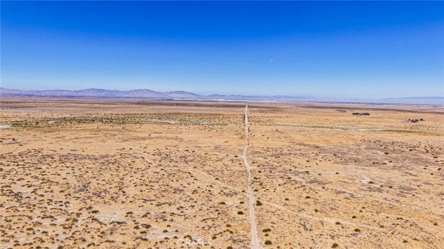 12022 E N, Palmdale, CA 93591