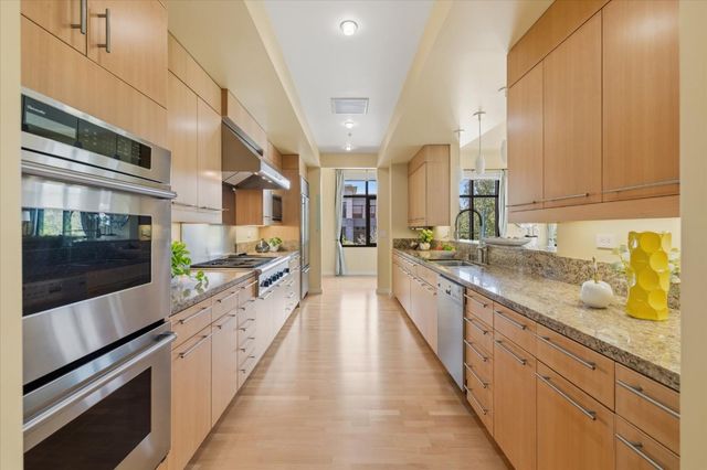 1000 Park Place H, San Mateo, CA 94403