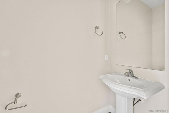 12649 Via Vigneto, Lakeside, CA 92040