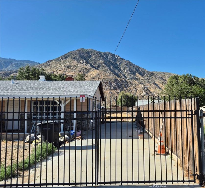 Image 1 of property listing at 50469 Dolores Avenue, Cabazon, CA 92230