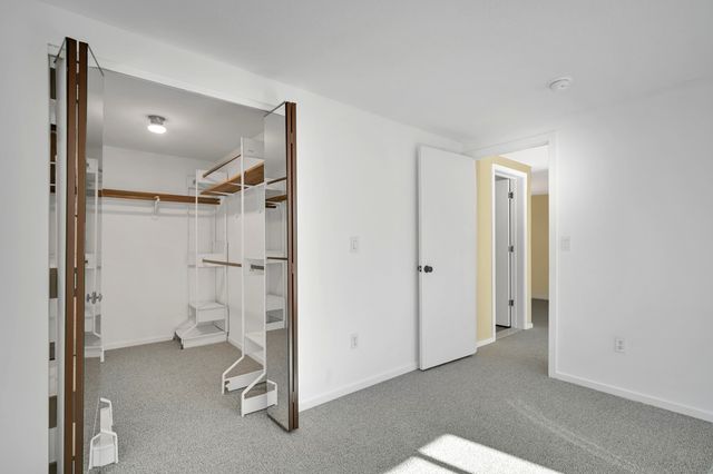 1 Hunters Run 1, Cromwell, CT 06416