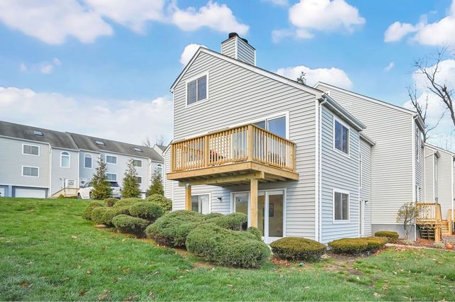 1 Hunters Run 1, Cromwell, CT 06416