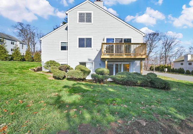 1 Hunters Run 1, Cromwell, CT 06416