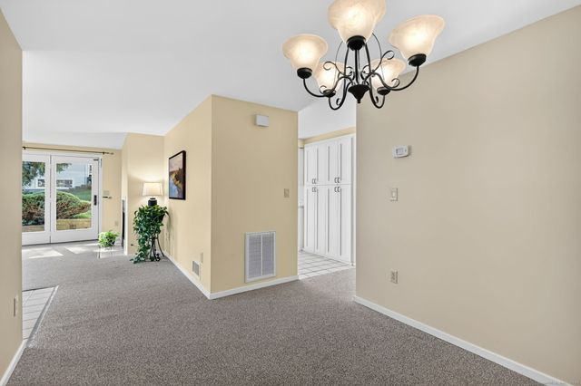 1 Hunters Run 1, Cromwell, CT 06416