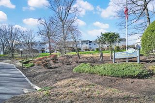 1 Hunters Run 1, Cromwell, CT 06416