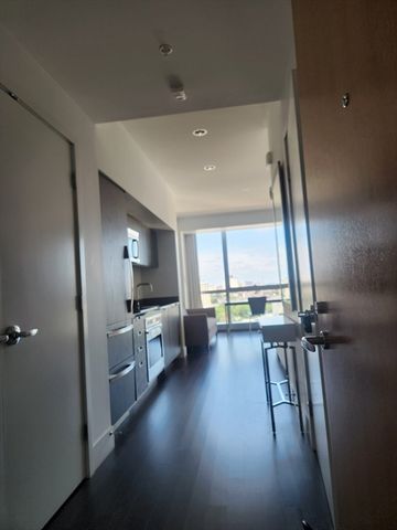 110 Stuart Street 19D, Boston, MA 02116