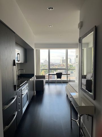 110 Stuart Street 19D, Boston, MA 02116