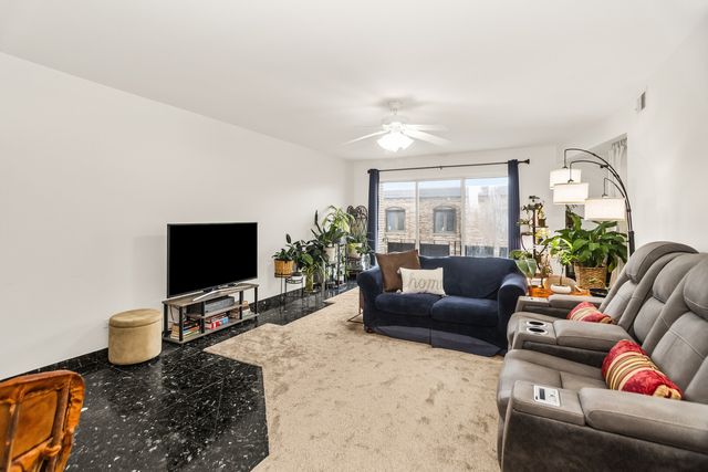 1010 N Harlem Avenue 503, River Forest, IL 60305