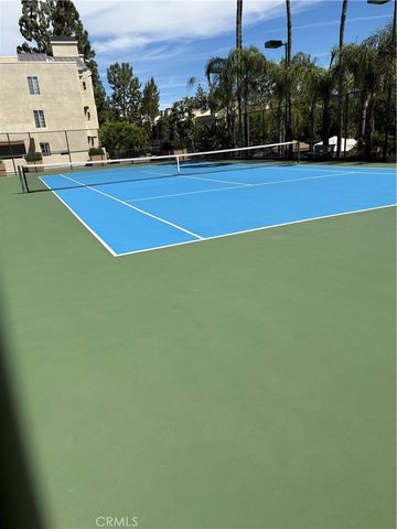 5540 Owensmouth 319, Woodland Hills, CA 91367