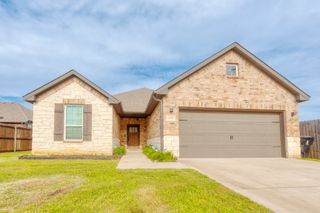 522 N Montague Street, Pilot Point, TX 76258