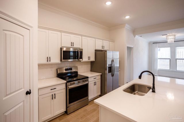 5337 Adeline Cir, Pace, FL 32571