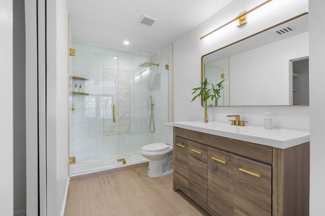 303 DE CARIE Street 303, Delray Beach, FL 33444