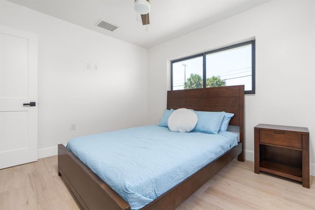 303 DE CARIE Street 303, Delray Beach, FL 33444
