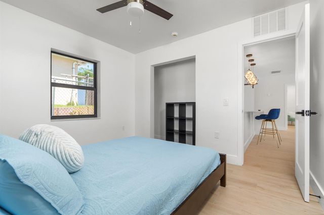 303 DE CARIE Street 303, Delray Beach, FL 33444
