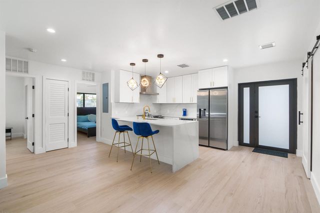 303 DE CARIE Street 303, Delray Beach, FL 33444