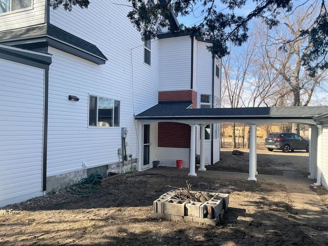 321 7th Street SW, Willmar, MN 56201