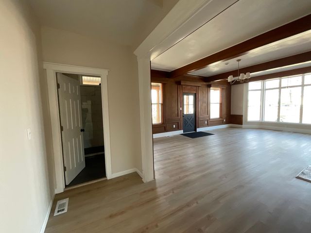 321 7th Street SW, Willmar, MN 56201