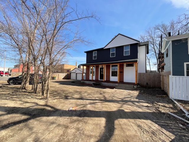 321 7th Street SW, Willmar, MN 56201