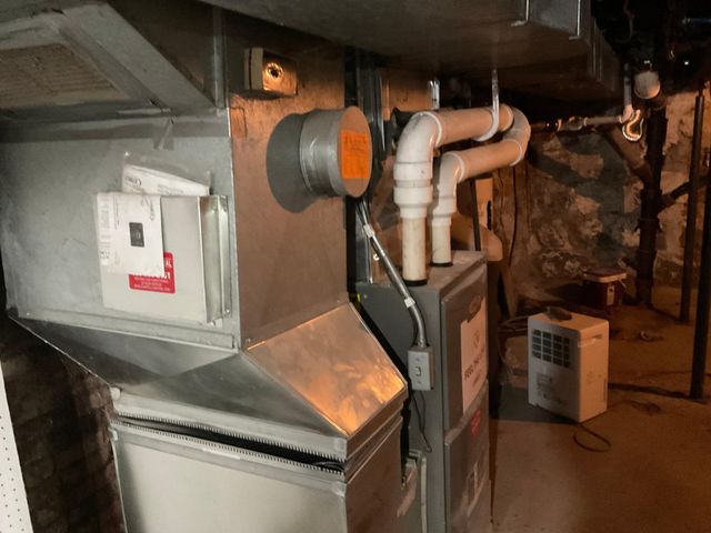 321 7th Street SW, Willmar, MN 56201