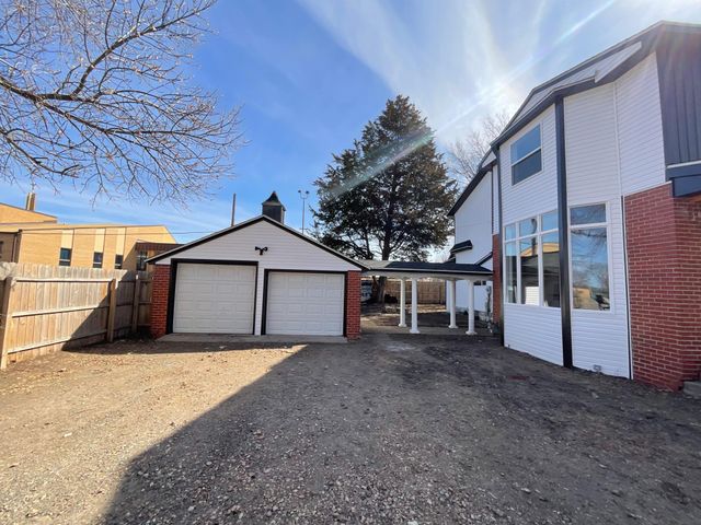 321 7th Street SW, Willmar, MN 56201