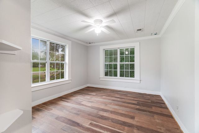 193 Church Street, Deport, TX 75435